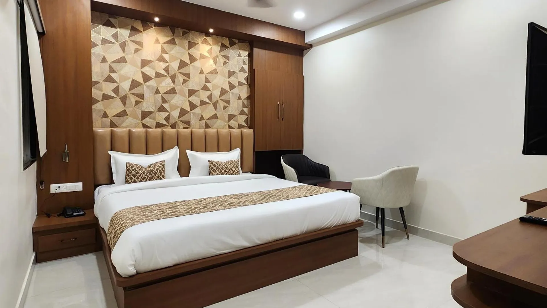 Kashi Vilaa Varanasi Hotel